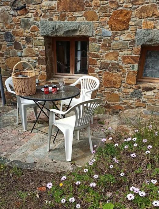 Charmante Petite Maison De Pecheur - Proche Ile De Brehat Et Gr34 Lézardrieux Exteriér fotografie
